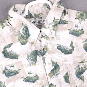 Vintage Columbia Sport Mens XL Fishing Bass Print SS Button Shirt 100% Cotton